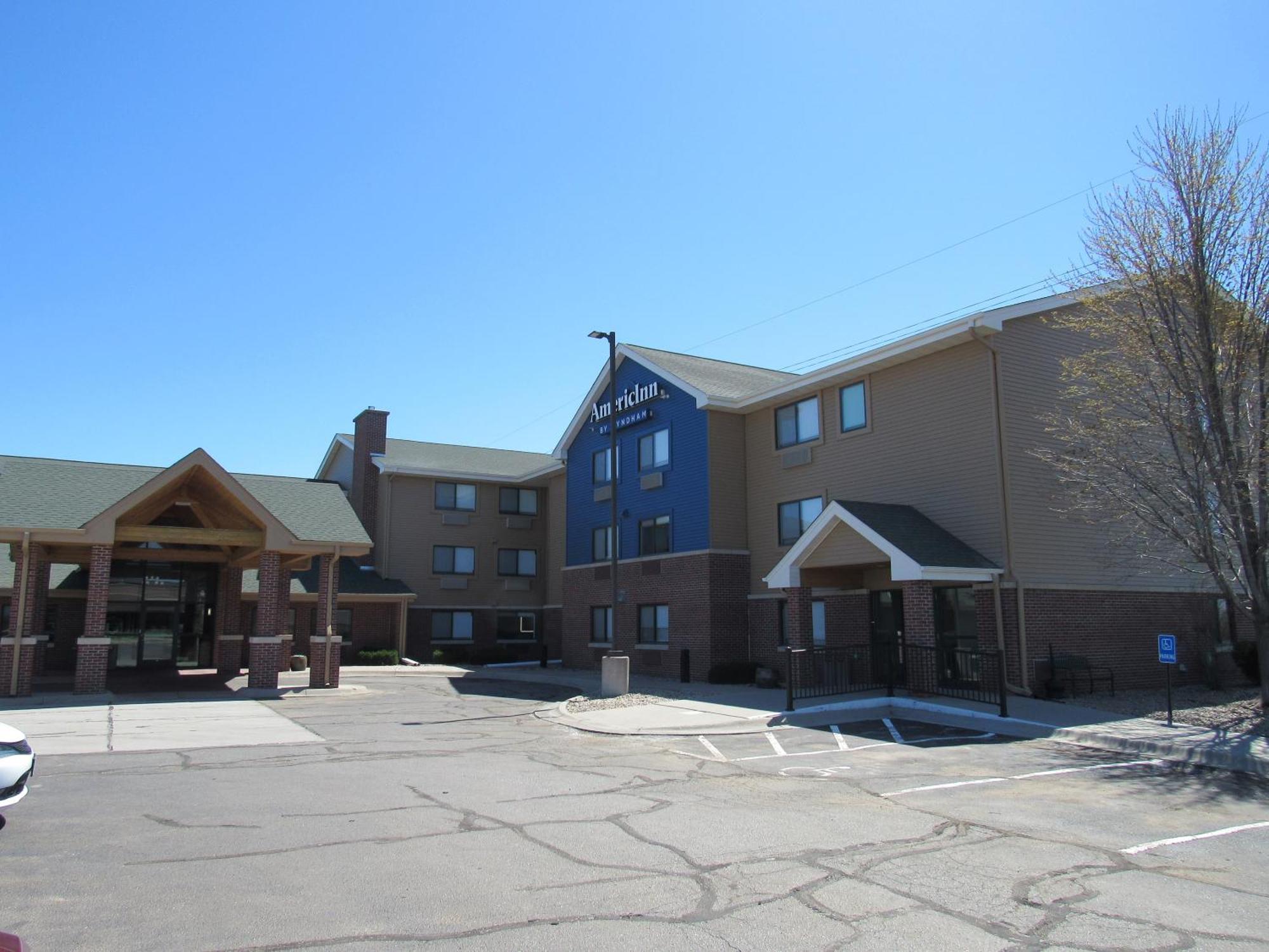Americinn By Wyndham Lincoln South מראה חיצוני תמונה